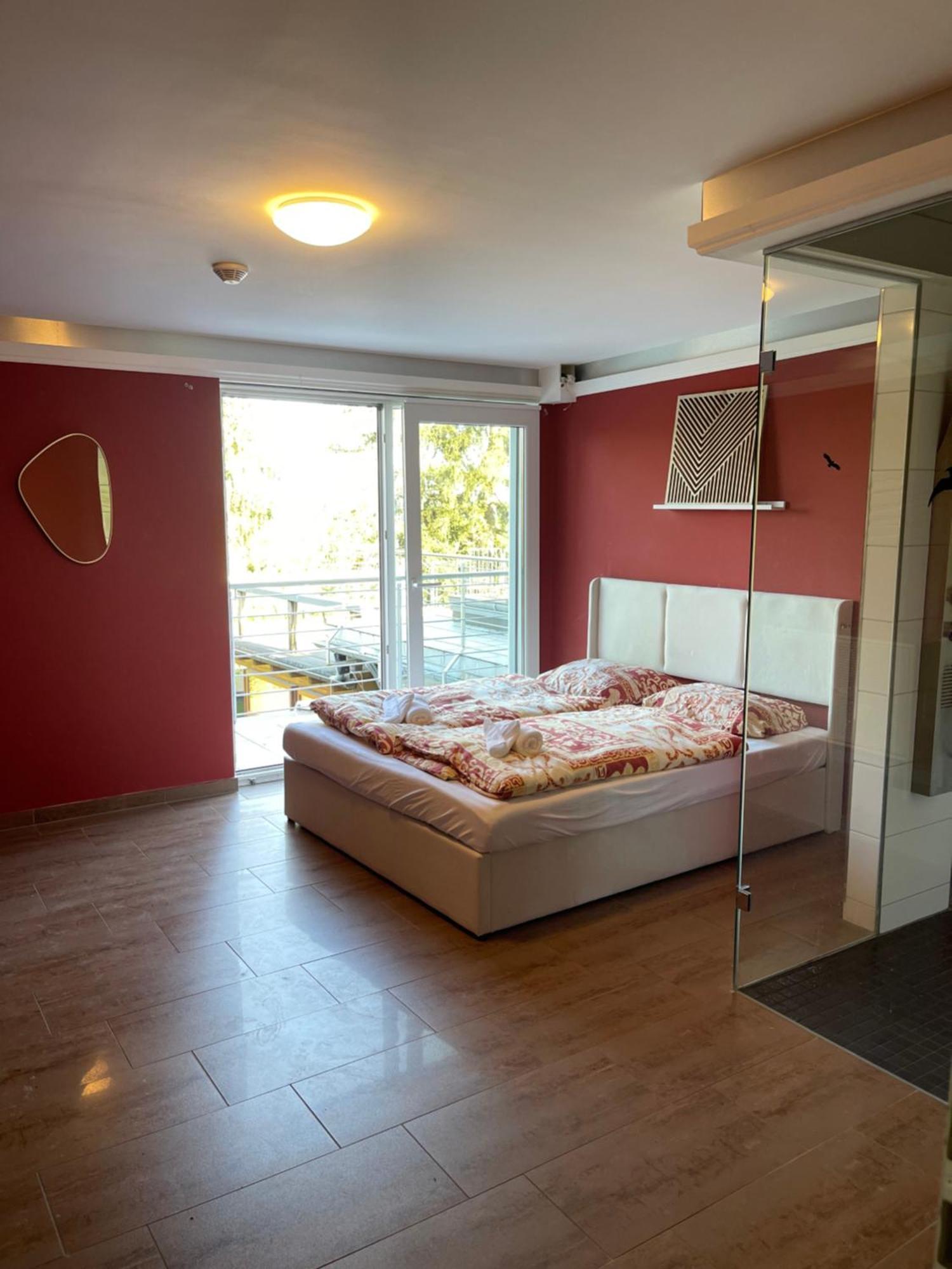 Kavkaz Restaurant & Hotel Lohmar Luaran gambar