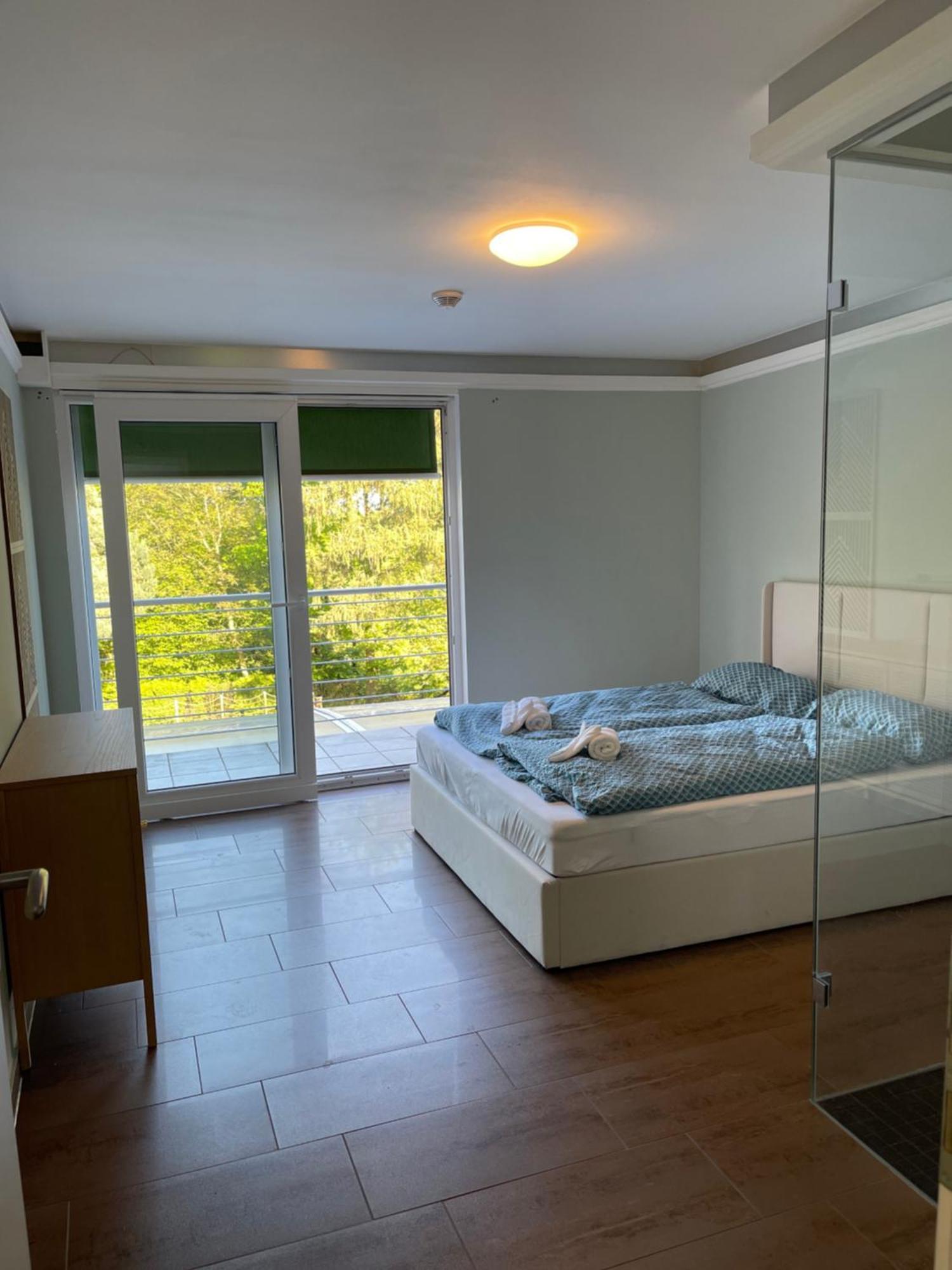 Kavkaz Restaurant & Hotel Lohmar Luaran gambar